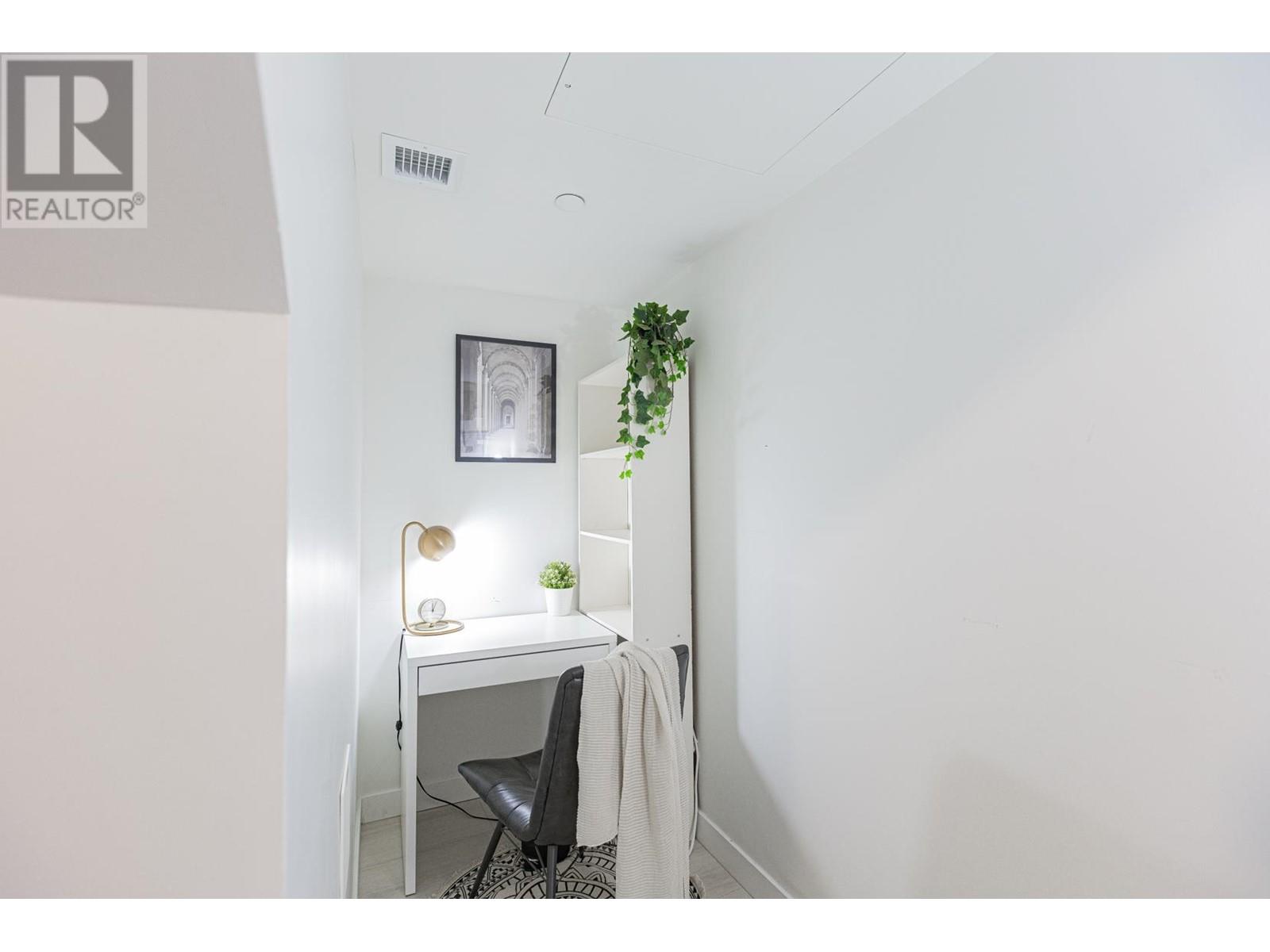 Listing Picture 20 of 40 : 1728 COOK STREET, Vancouver / 溫哥華 - 魯藝地產 Yvonne Lu Group - MLS Medallion Club Member