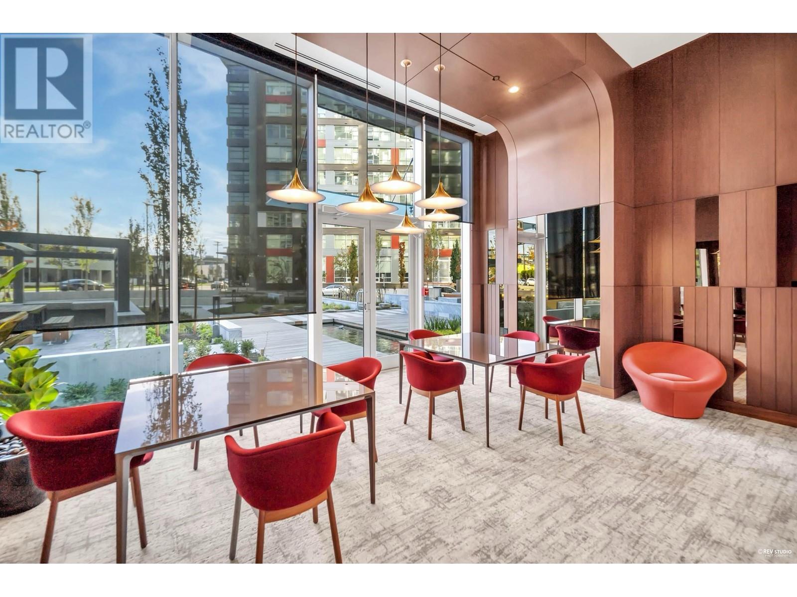 Listing Picture 31 of 40 : 1728 COOK STREET, Vancouver / 溫哥華 - 魯藝地產 Yvonne Lu Group - MLS Medallion Club Member