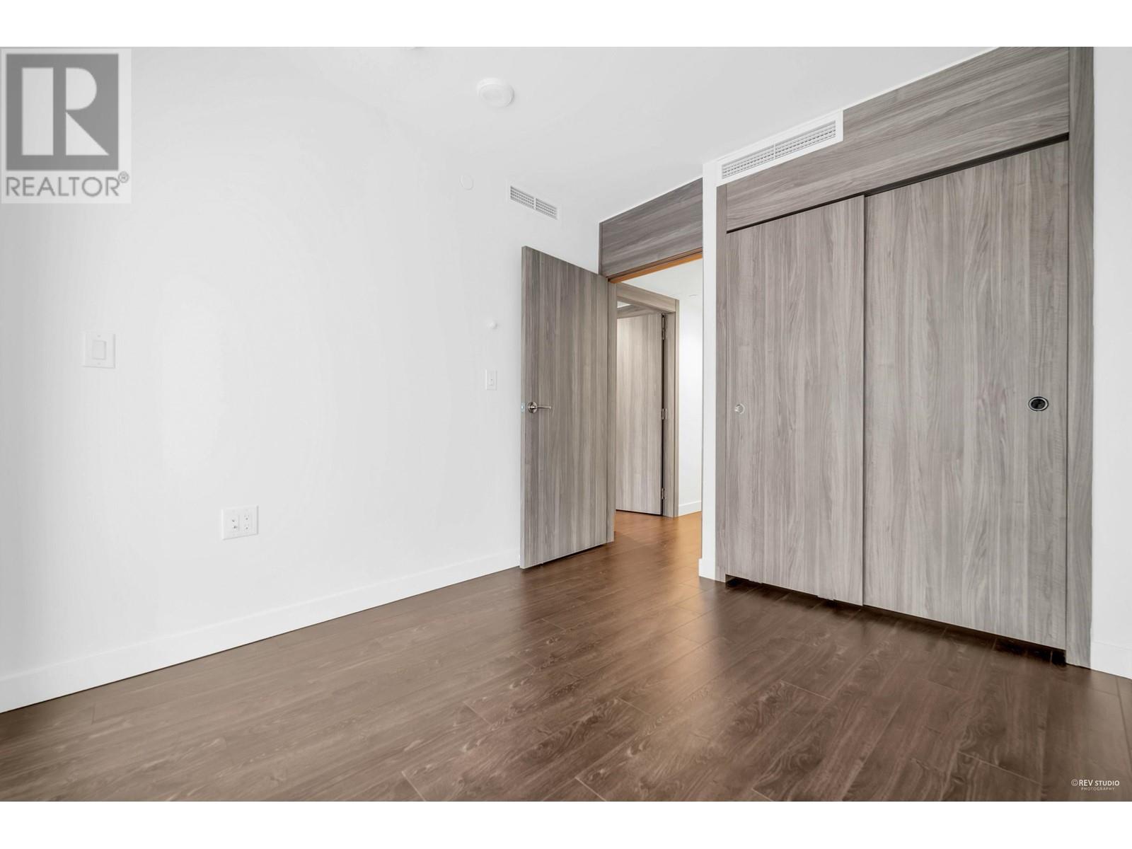 Listing Picture 22 of 40 : 1728 COOK STREET, Vancouver / 溫哥華 - 魯藝地產 Yvonne Lu Group - MLS Medallion Club Member