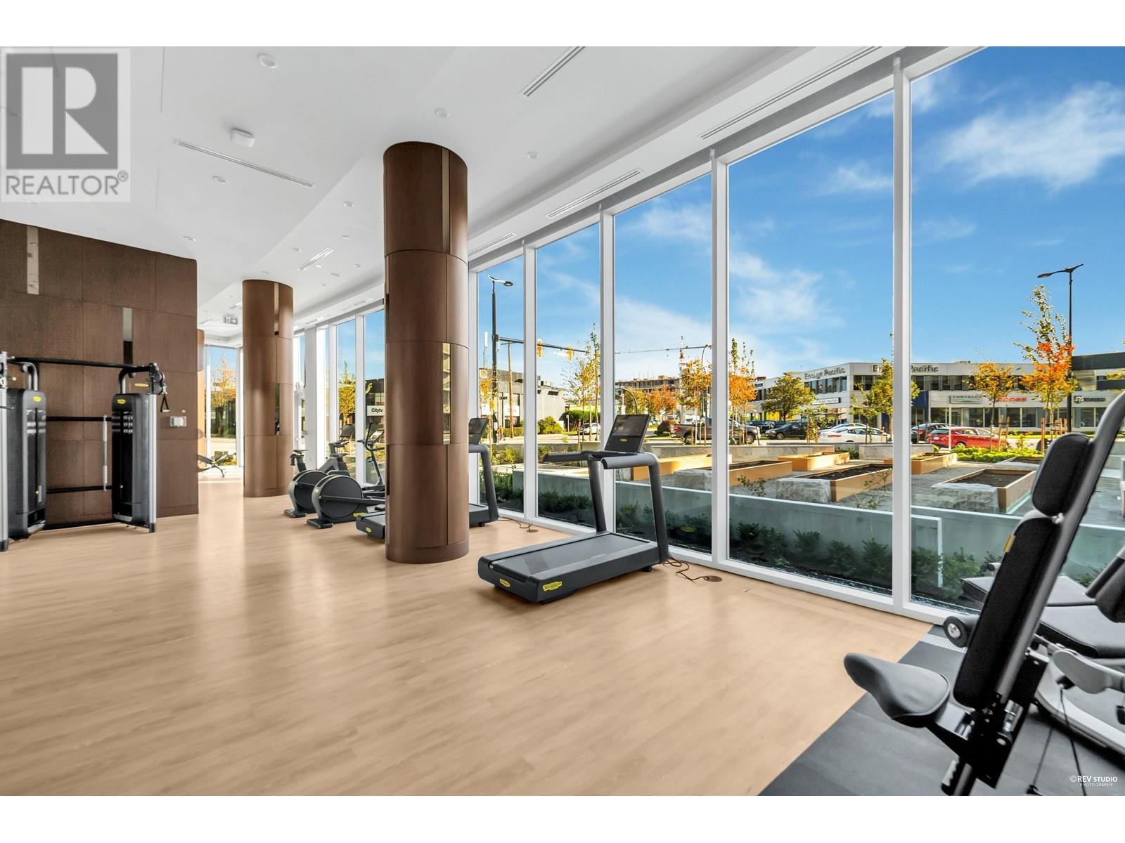 Listing Picture 30 of 40 : 1728 COOK STREET, Vancouver / 溫哥華 - 魯藝地產 Yvonne Lu Group - MLS Medallion Club Member