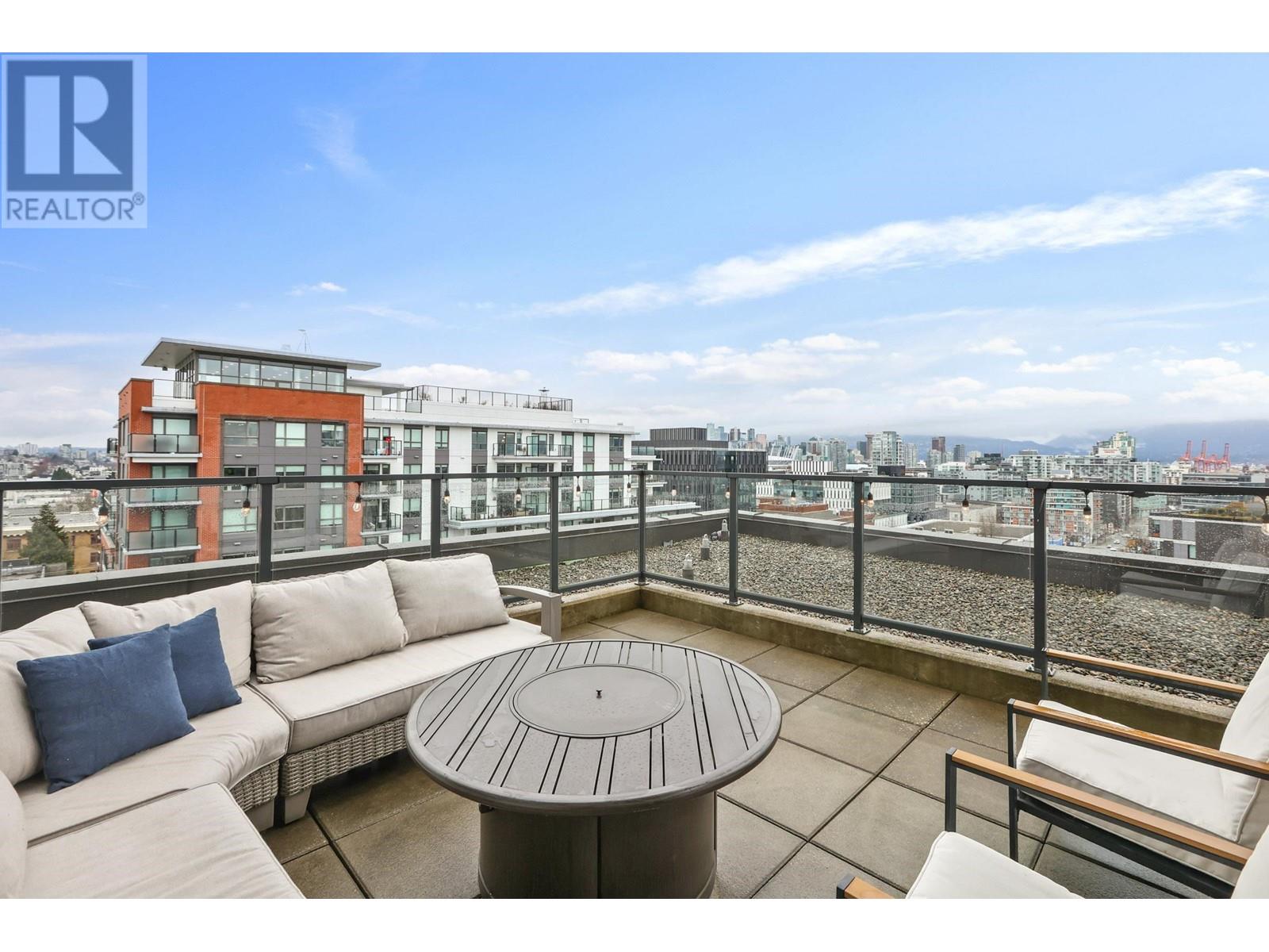 801 209 E 7th Avenue, Vancouver, British Columbia  V5T 0H3 - Photo 1 - R2977065