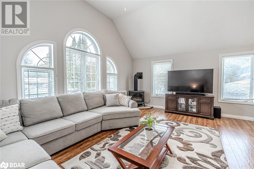 3211 Oak Street, Innisfil, Ontario  L9S 2K3 - Photo 12 - 40697574