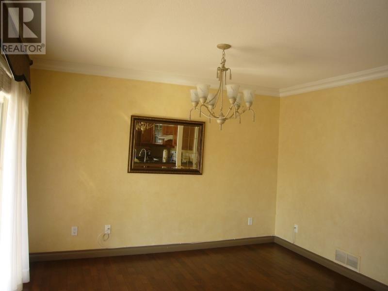 Property at 272 WATERLEIGH DRIVE image 2