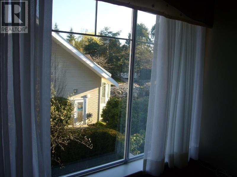 Property at 272 WATERLEIGH DRIVE image 4