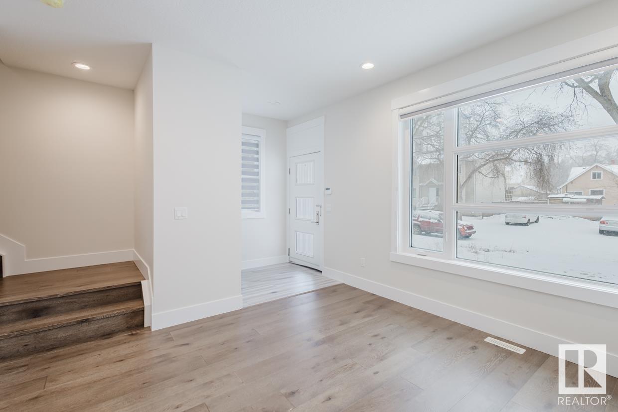 Property at 11429 80 AV NW image 5