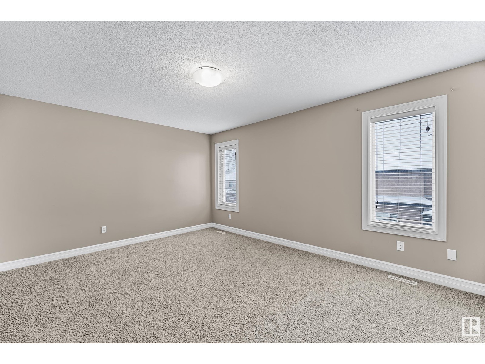 1314 Cunningham Dr Sw, Edmonton, Alberta  T6W 0R7 - Photo 4 - E4425801