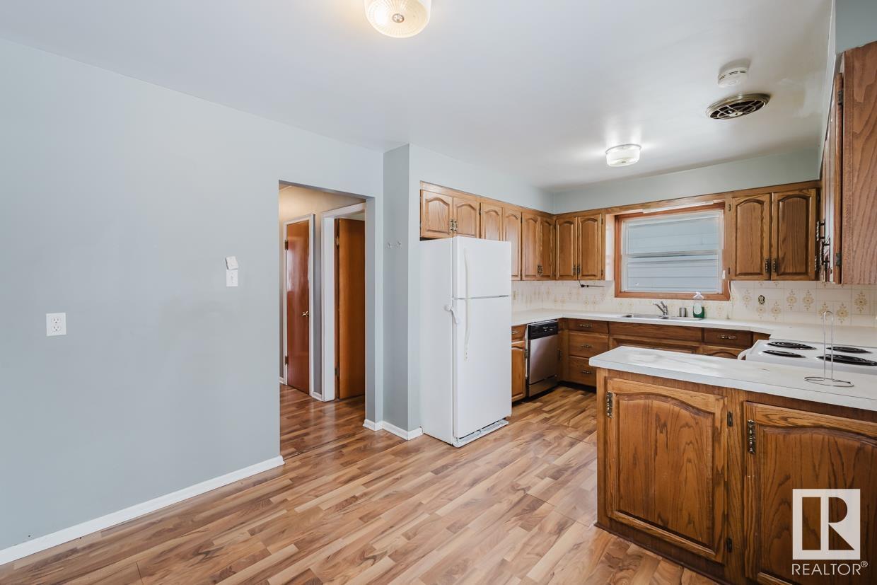 Property at 10454 78 AV NW image 5