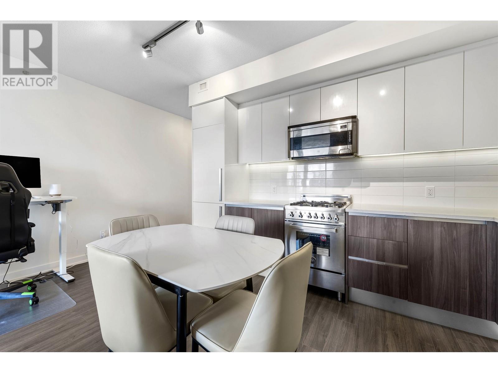 501 4900 Lennox Lane, Burnaby, British Columbia  V5H 0G9 - Photo 7 - R2978028