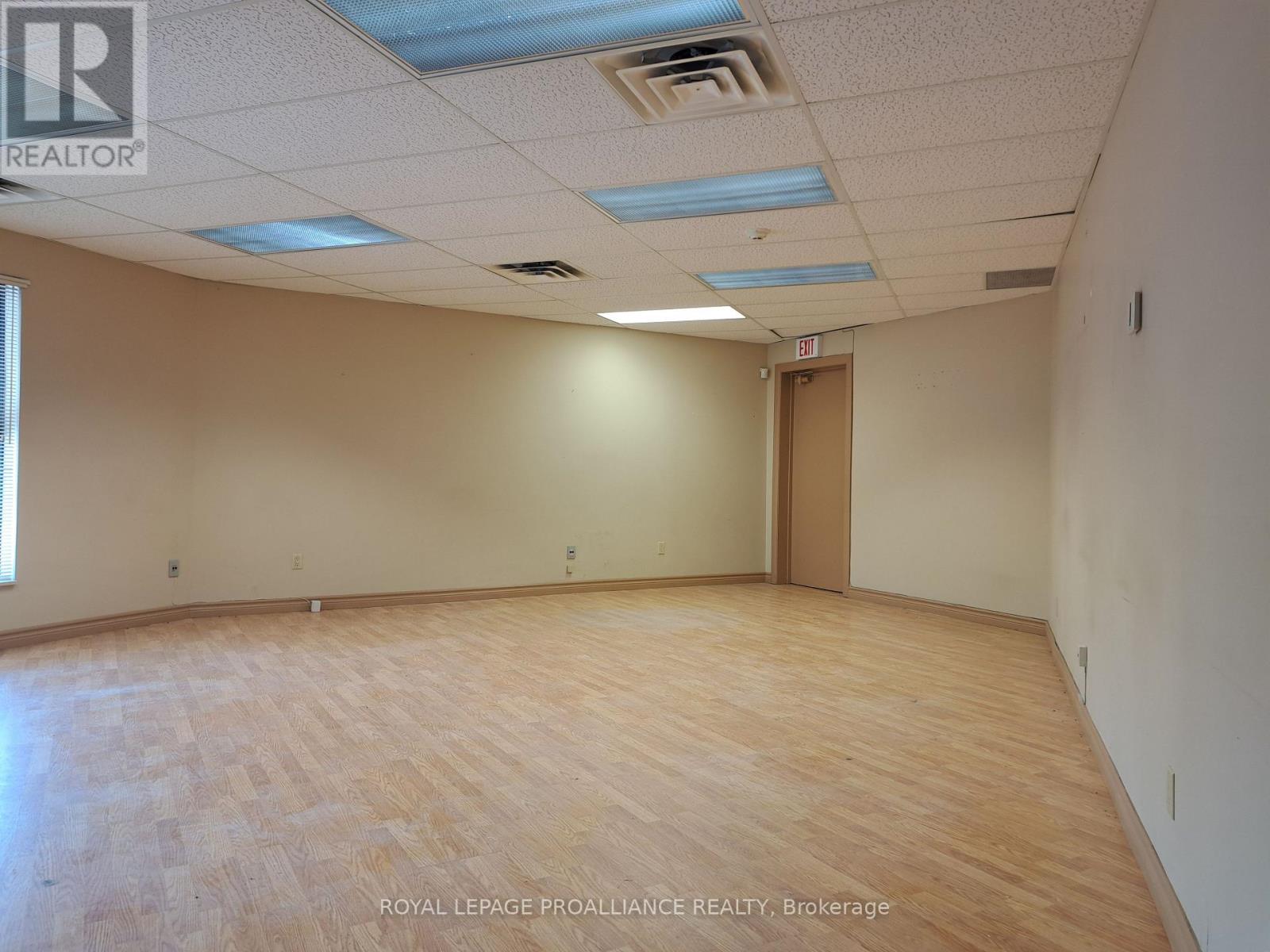 C - 2211 Parkedale Avenue, Brockville, Ontario  K6V 6B2 - Photo 8 - X12020535