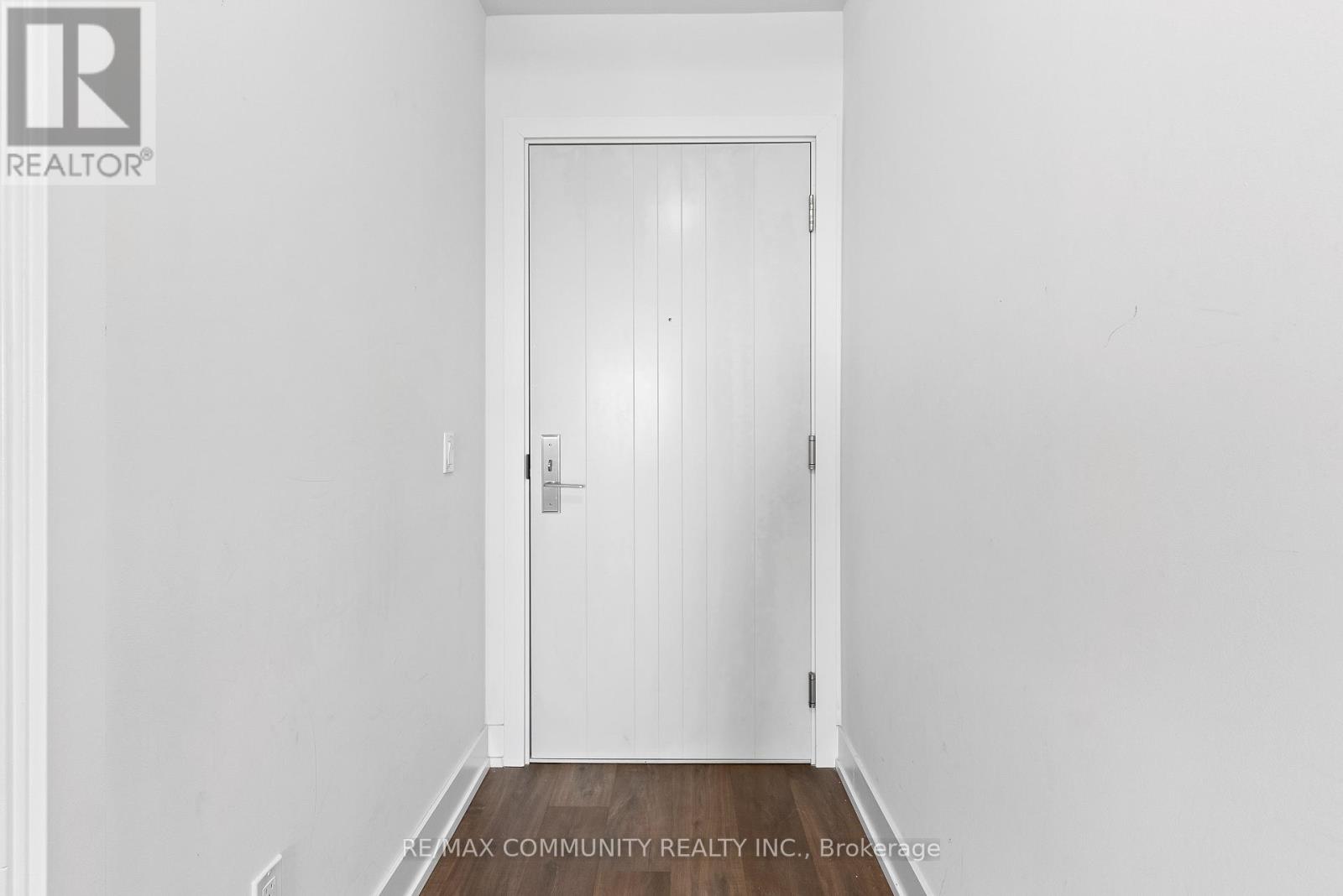 Property at 419 - 2550 SIMCOE STREET image 2