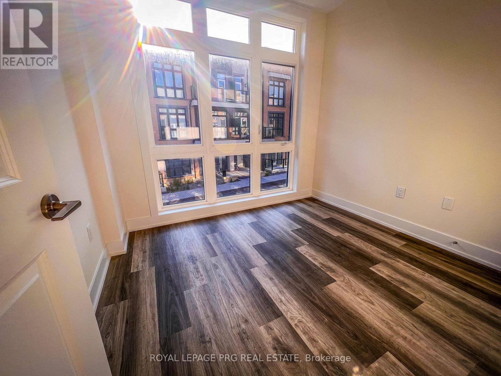 Property at 17 - 8 SAYERS LANE image 3