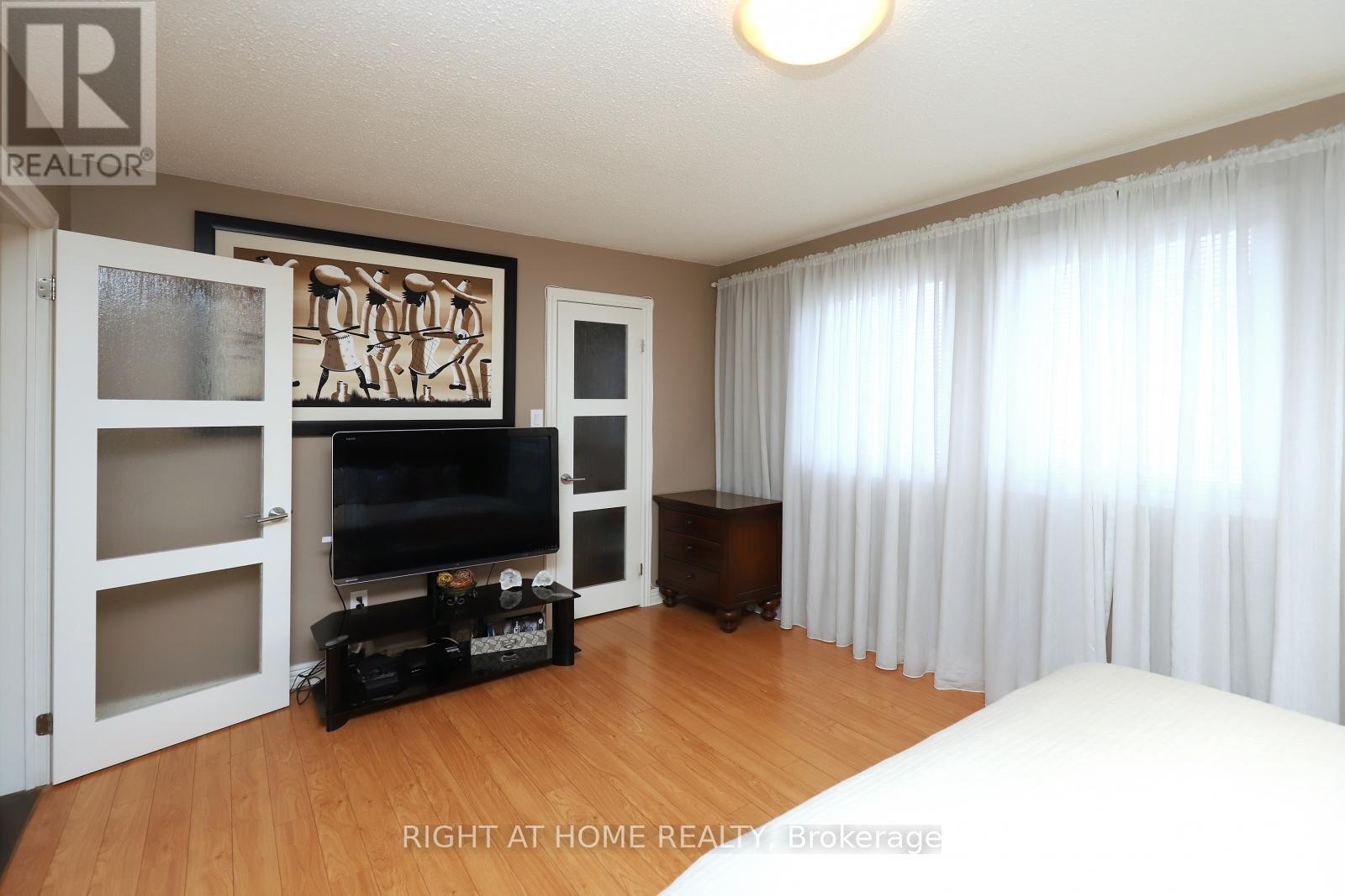 31 Hanson Road, Mississauga, Ontario  L5B 2E3 - Photo 16 - W12020501