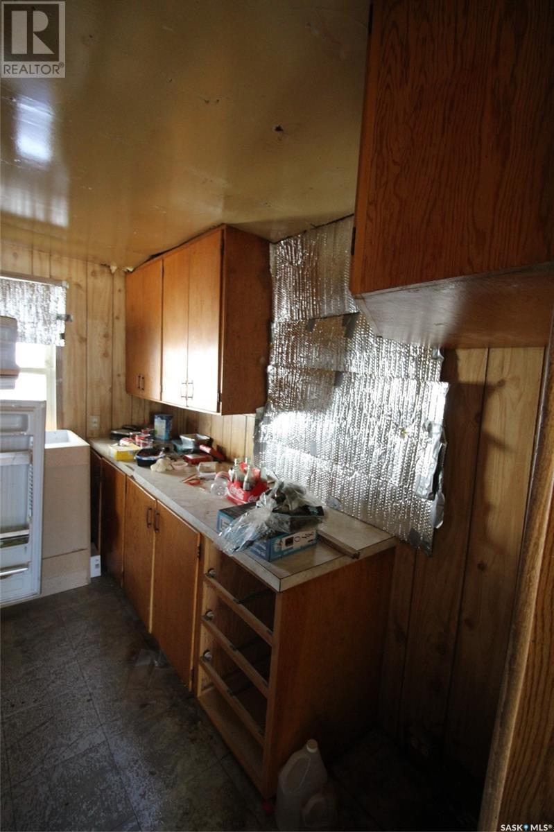 572 3rd Street E, Shaunavon, Saskatchewan S0N 2M0 - Photo 13 - SK998937