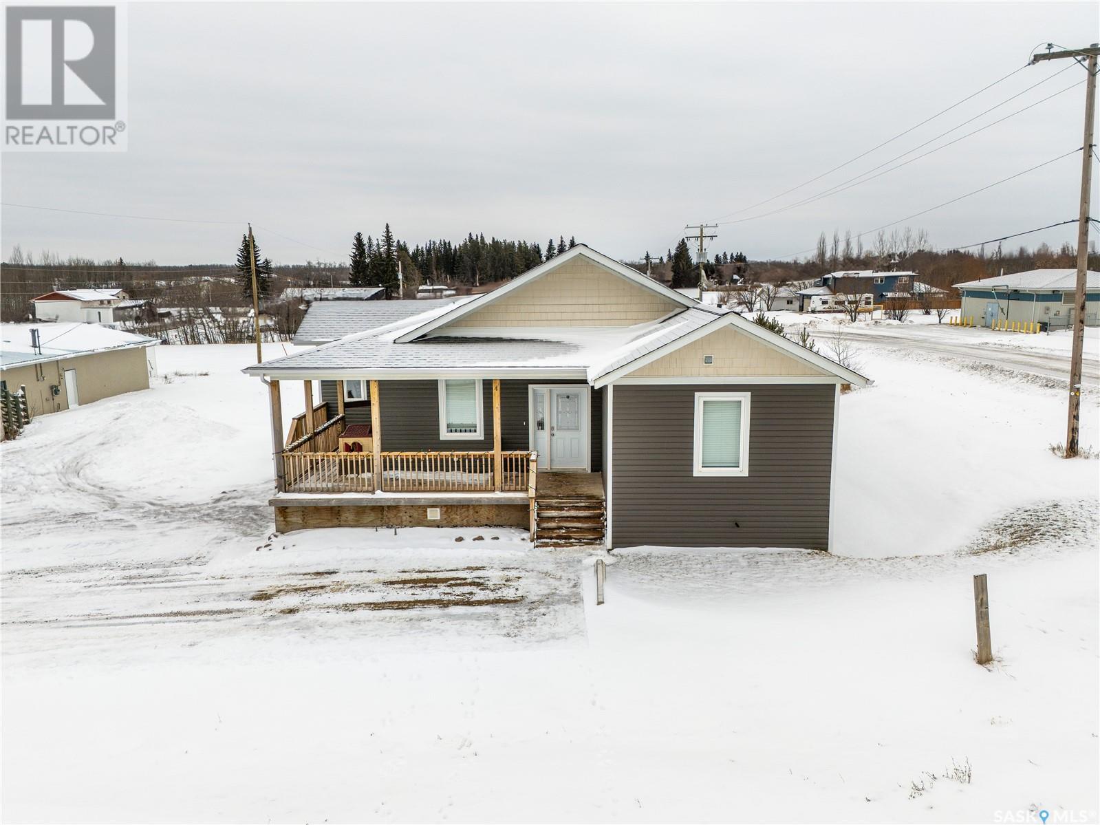 Property at 190 1st STREET W image 1
