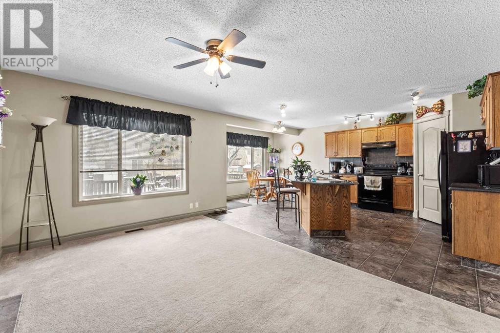 233 Bridlemeadows Common Sw, Calgary, Alberta  T2Y 4V4 - Photo 12 - A2190989