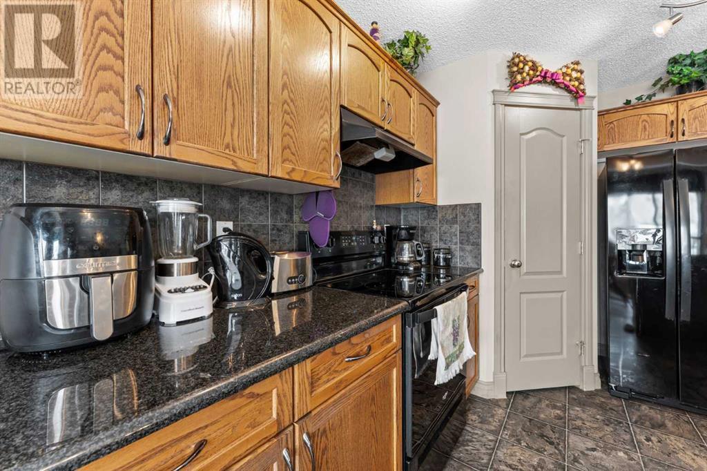 233 Bridlemeadows Common Sw, Calgary, Alberta  T2Y 4V4 - Photo 13 - A2190989