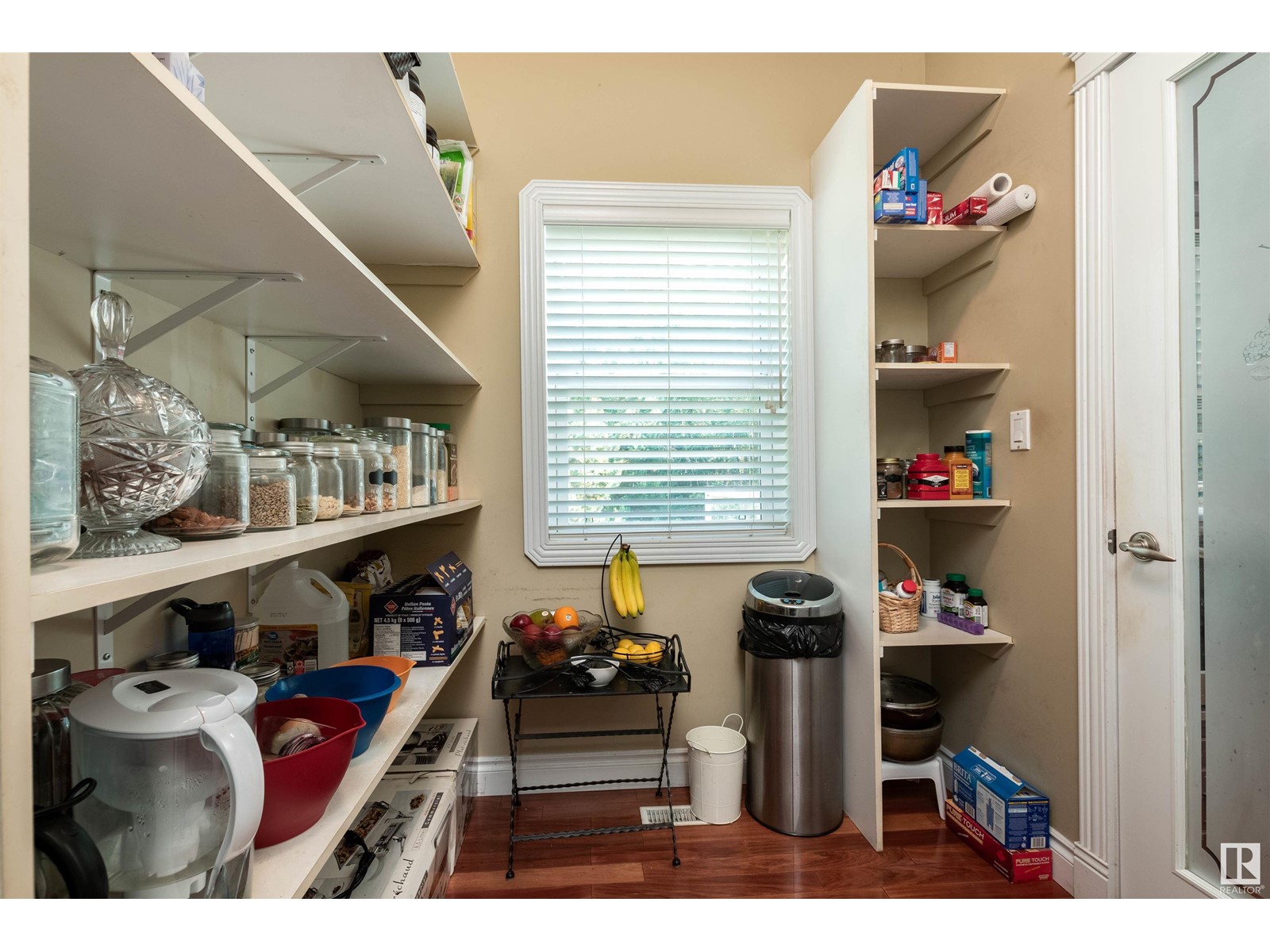 Property at 338, 52147 RGE RD 231 image 2