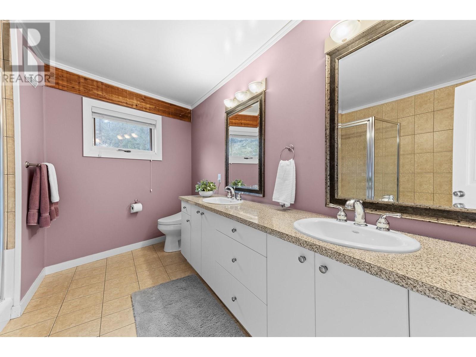 3745 Mclean Creek Road, Okanagan Falls, British Columbia  V0H 1R1 - Photo 14 - 10338956