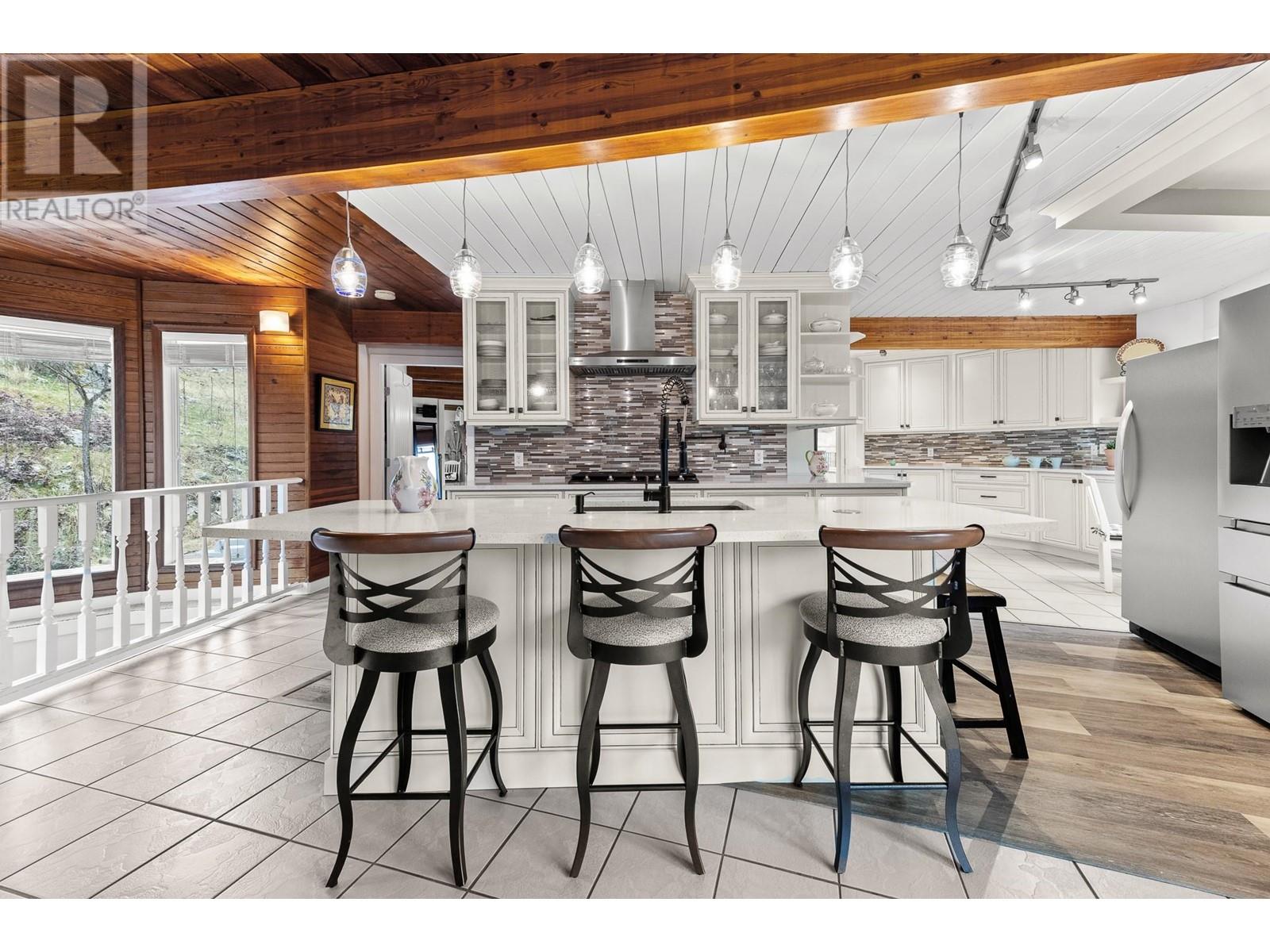 3745 Mclean Creek Road, Okanagan Falls, British Columbia  V0H 1R1 - Photo 8 - 10338956