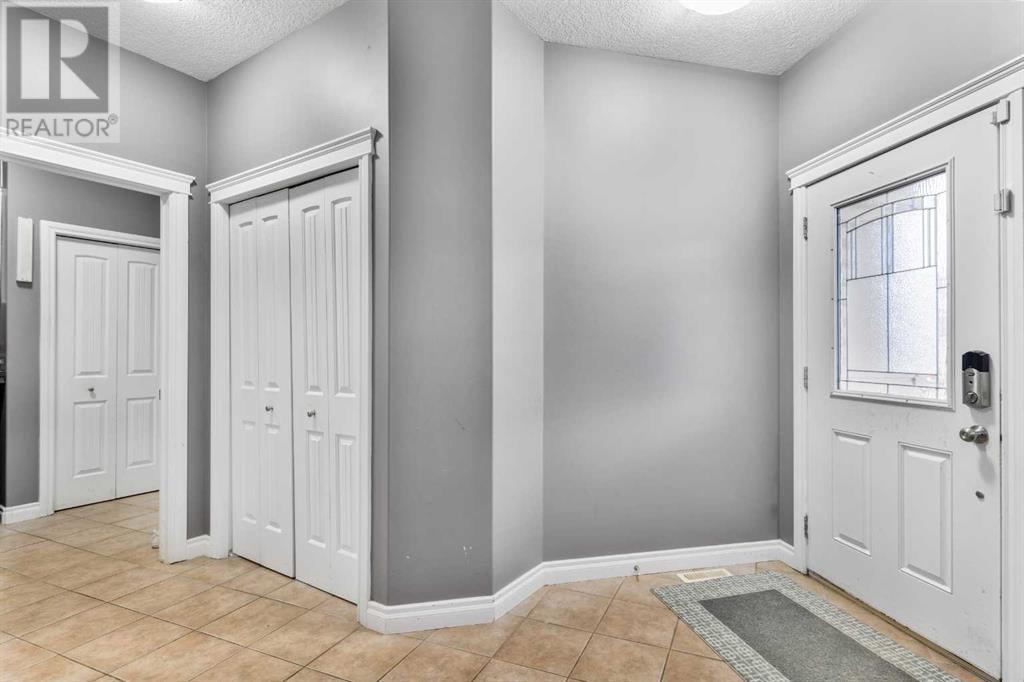 Property at 1 Canals Cove SW image 4