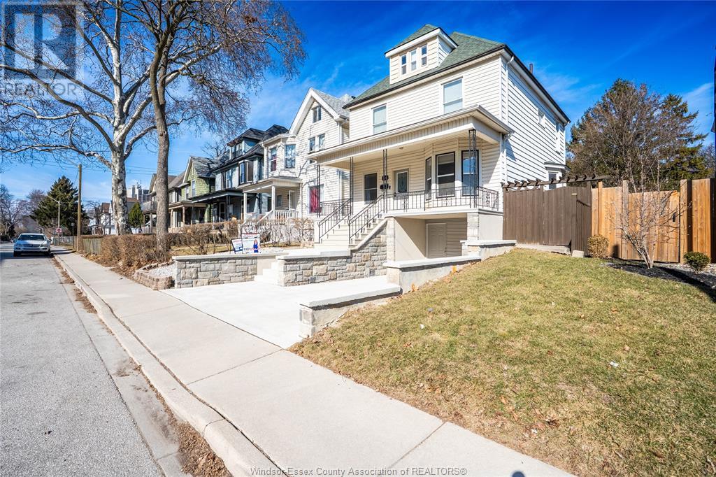 Property at 816 DOUGALL AVENUE image 3