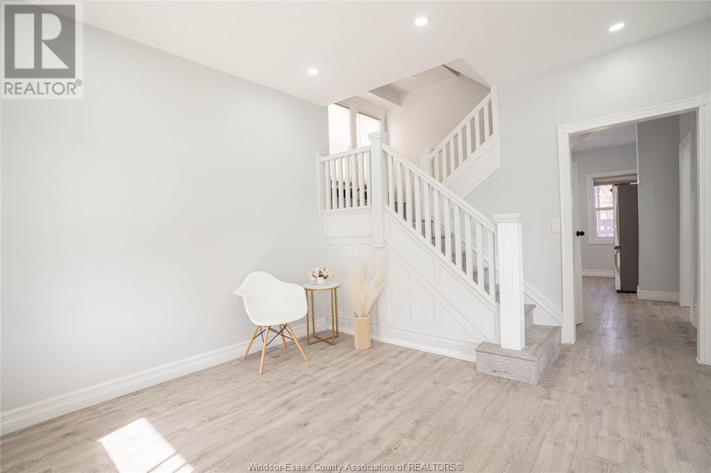 Property at 816 DOUGALL AVENUE image 5