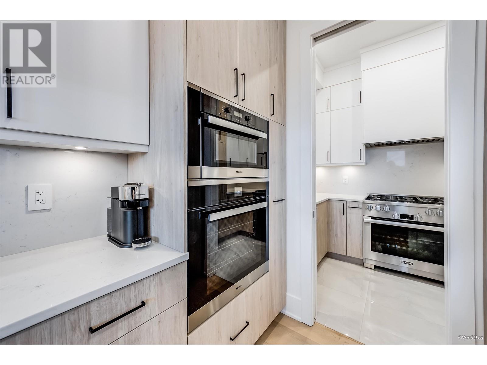 4552 Clinton Street, Burnaby, British Columbia  V5J 2K5 - Photo 7 - R2978065