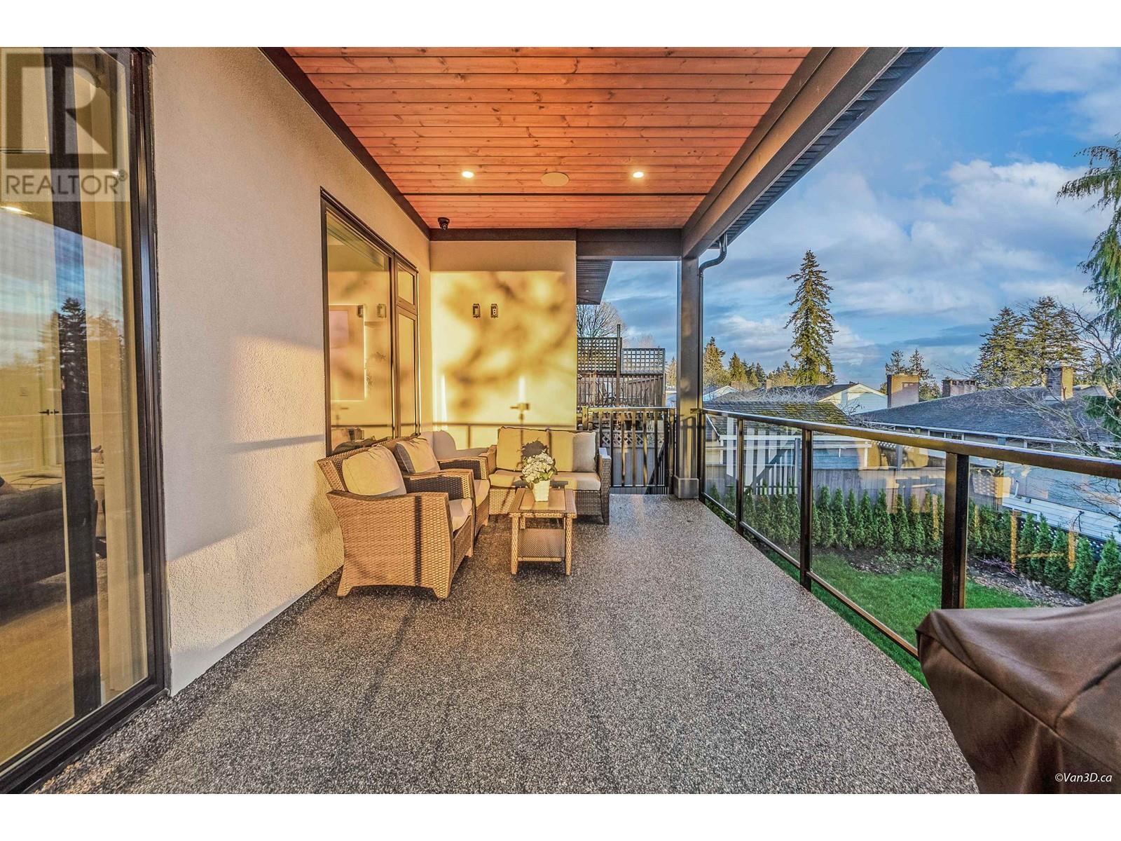 4552 Clinton Street, Burnaby, British Columbia  V5J 2K5 - Photo 13 - R2978065