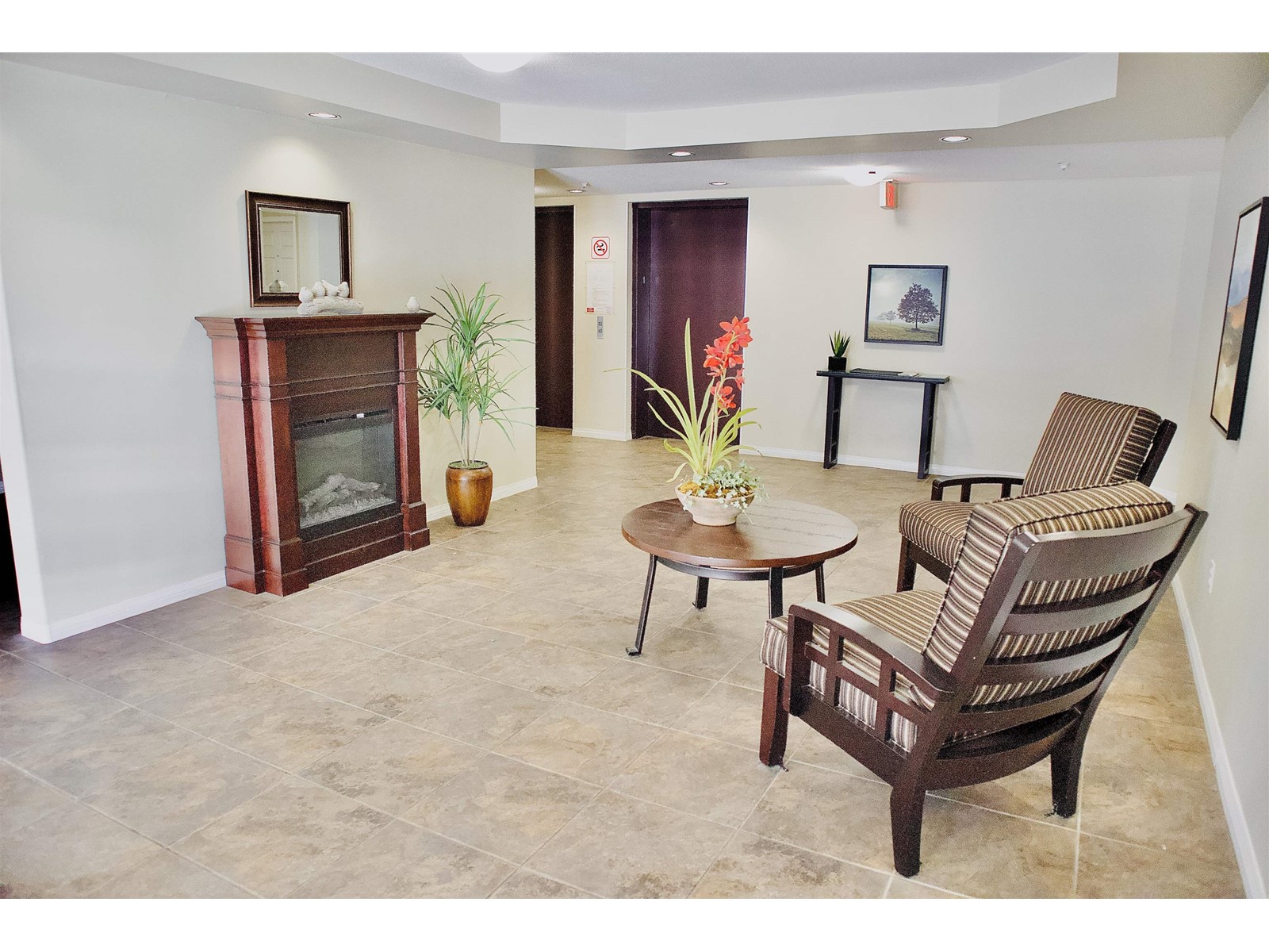 306 15241 18 Avenue, Surrey, British Columbia  V4A 1W9 - Photo 4 - R2973735
