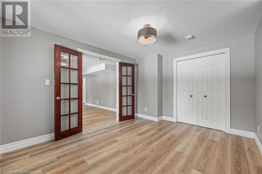 561 Thomas Slee Drive, Kitchener, Ontario  N2P 2Y7 - Photo 28 - 40705979