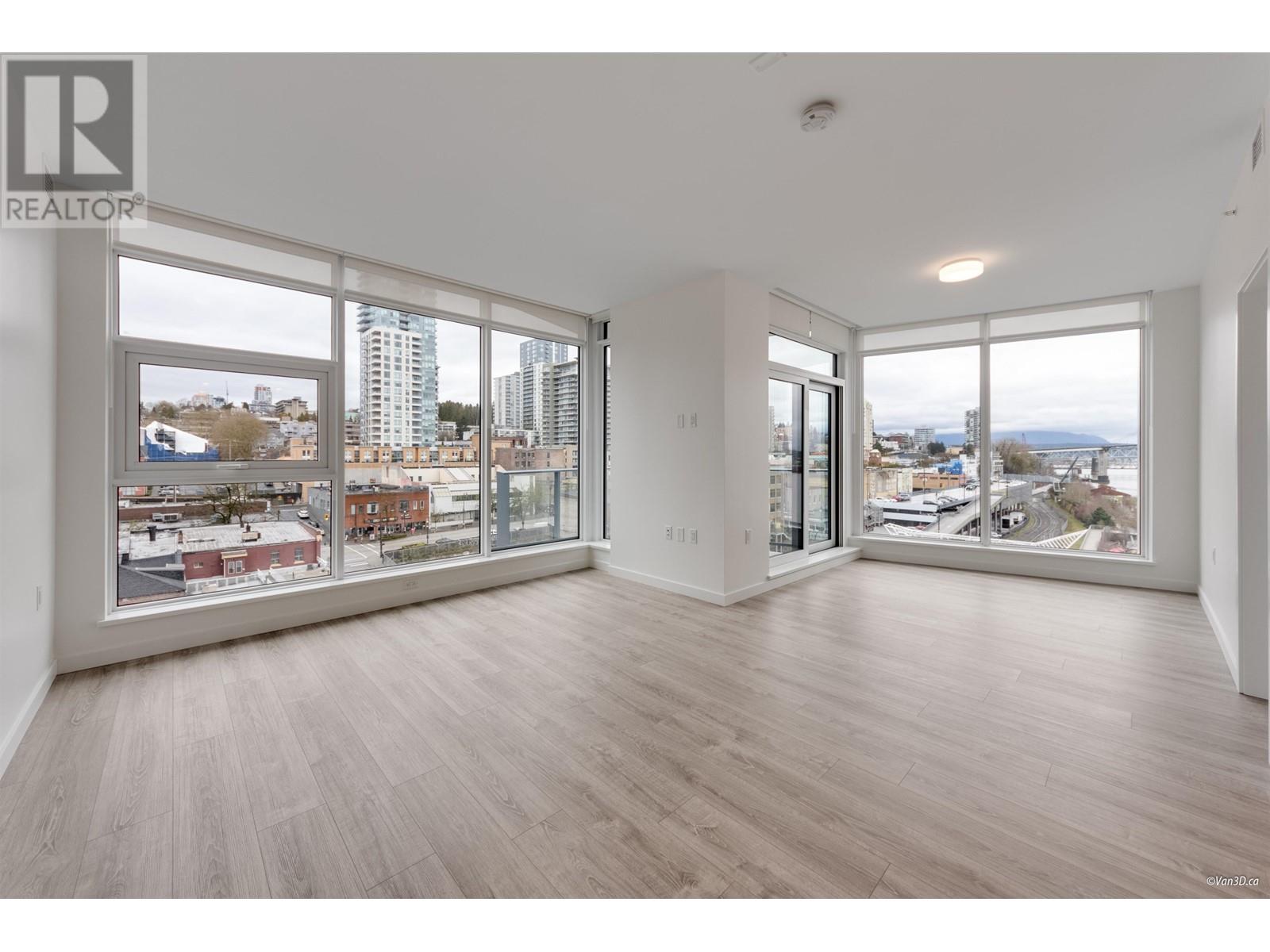 703 660 Quayside Drive, New Westminster, British Columbia  V3M 0P1 - Photo 2 - R2977712
