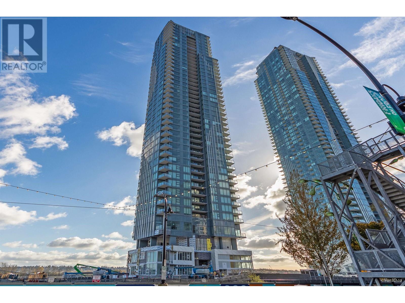 703 660 Quayside Drive, New Westminster, British Columbia  V3M 0P1 - Photo 1 - R2977712