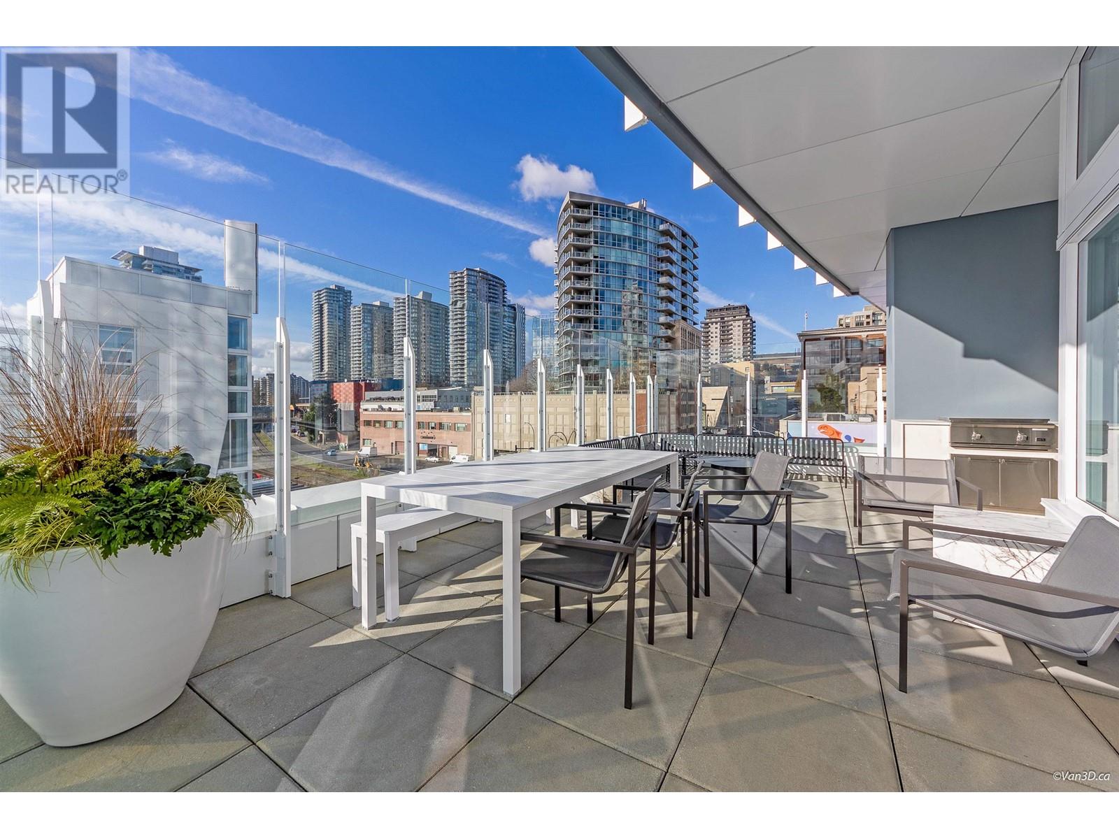 703 660 Quayside Drive, New Westminster, British Columbia  V3M 0P1 - Photo 32 - R2977712