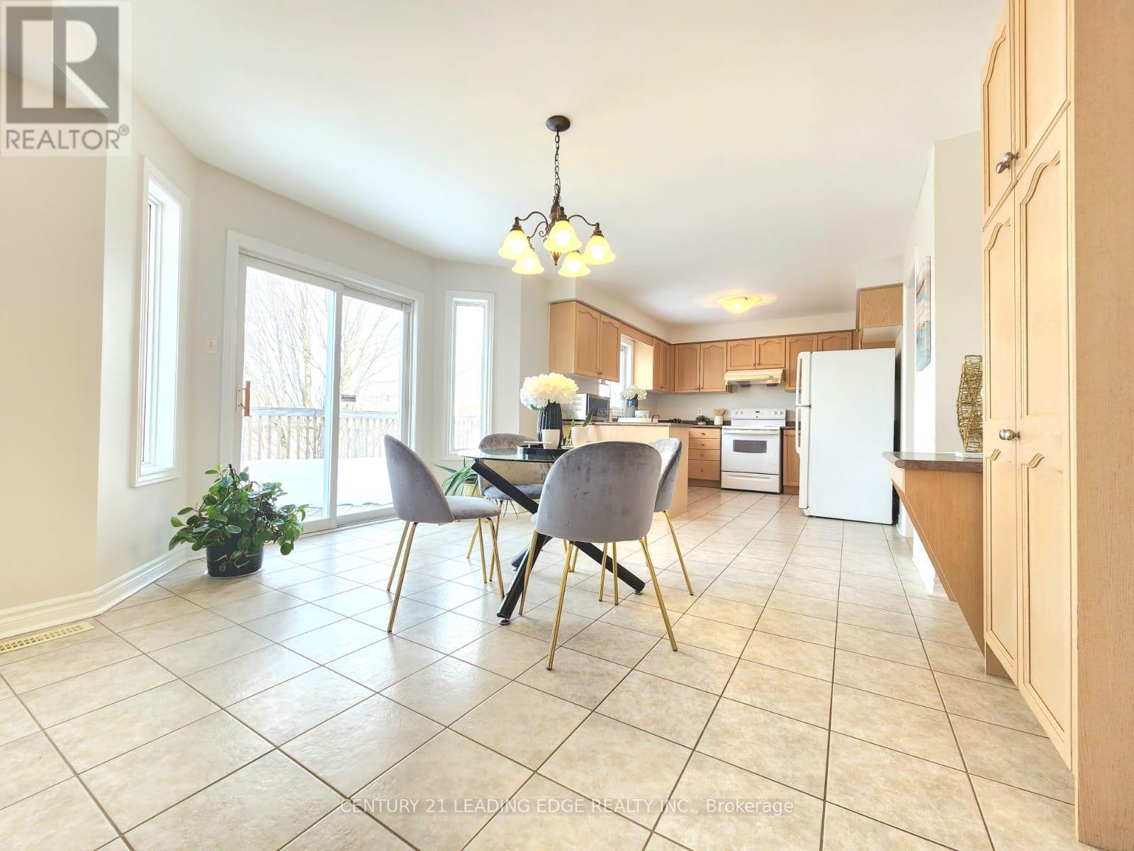 22 Grant's Way, Barrie, Ontario  L4N 0J4 - Photo 10 - S12020586