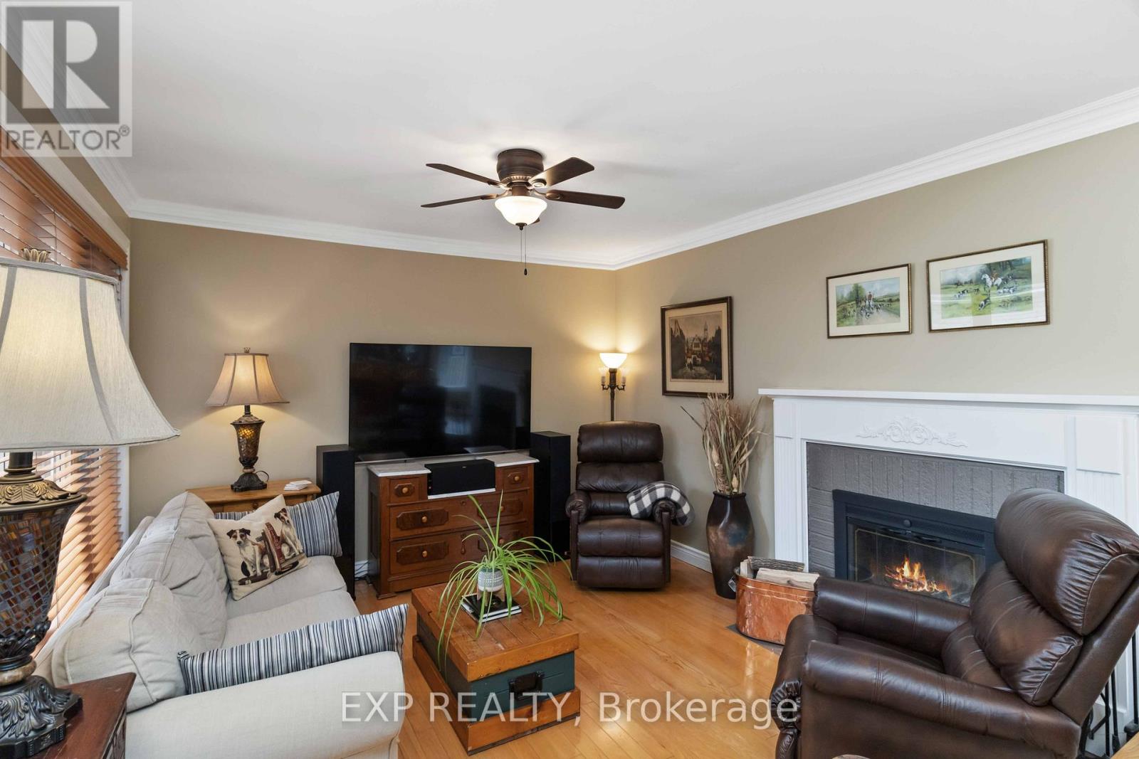 Property at 285 KINGSBRIDGE GARDEN CIRCLE image 4