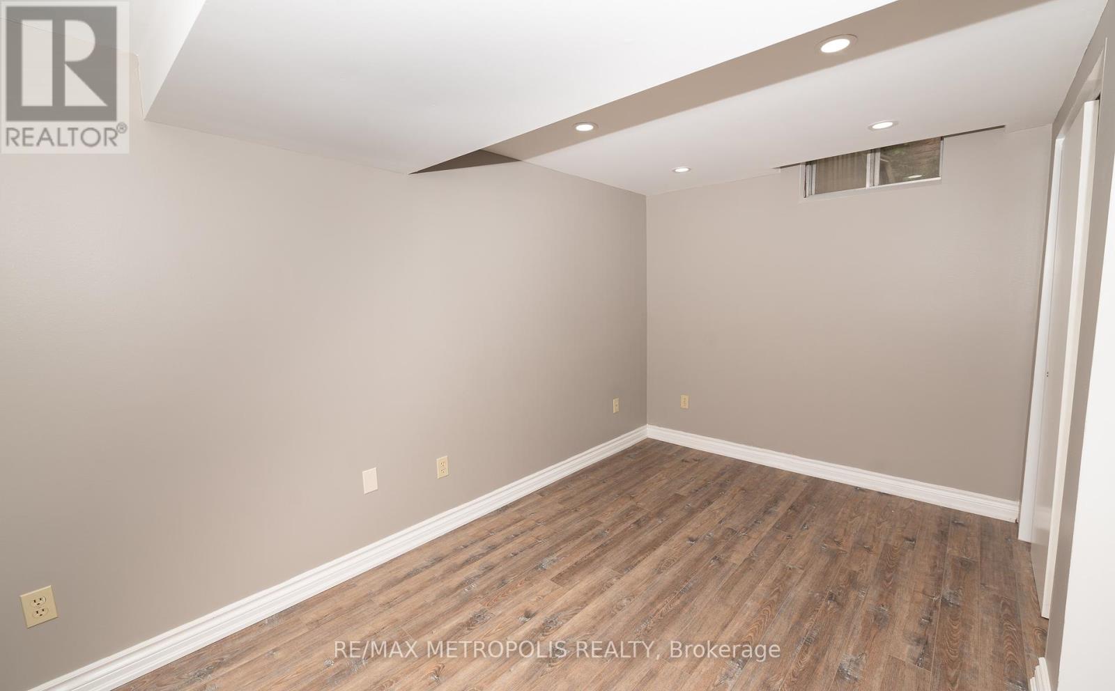 Bsmt - 2180 Sixth Line, Oakville, Ontario  L6H 3N1 - Photo 3 - W12020598