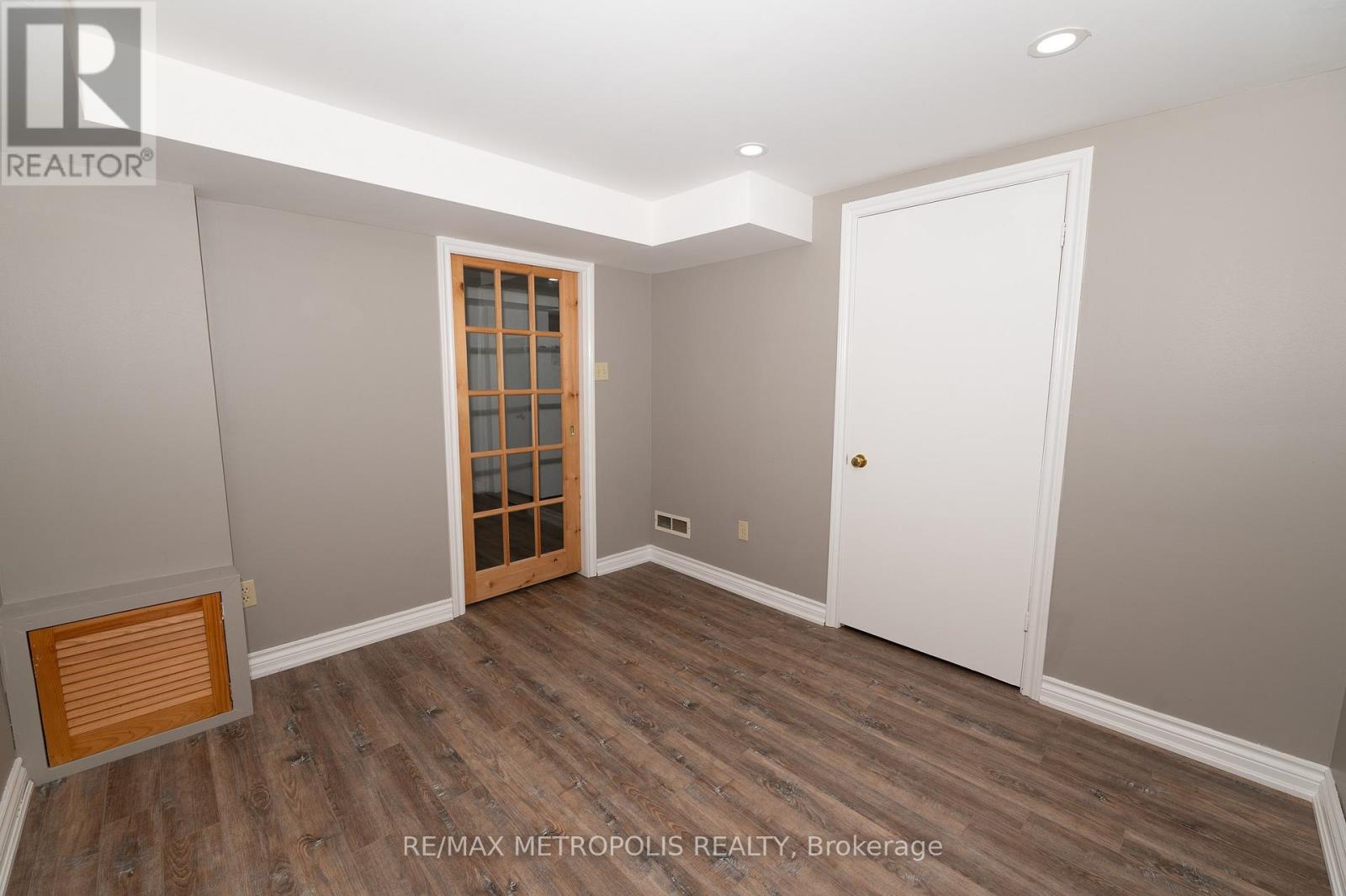 Bsmt - 2180 Sixth Line, Oakville, Ontario  L6H 3N1 - Photo 4 - W12020598