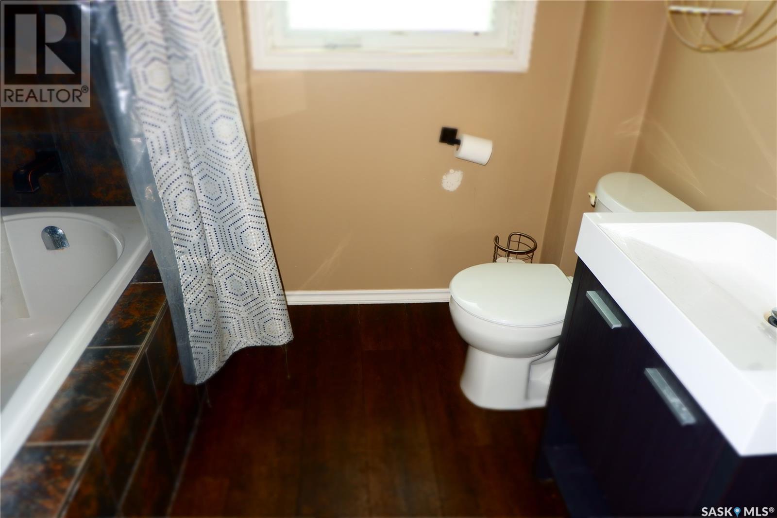 331 3rd Avenue W, Assiniboia, Saskatchewan  S0H 0B0 - Photo 15 - SK998951