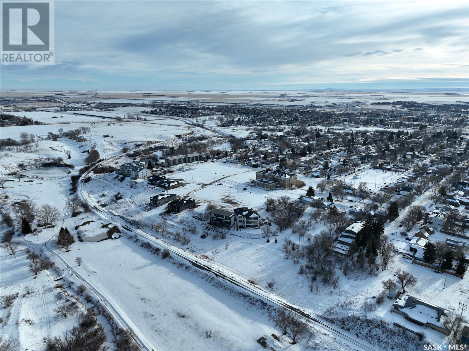 41 Copper Ridge Way, Moose Jaw, Saskatchewan  S6H 4R1 - Photo 3 - SK998945