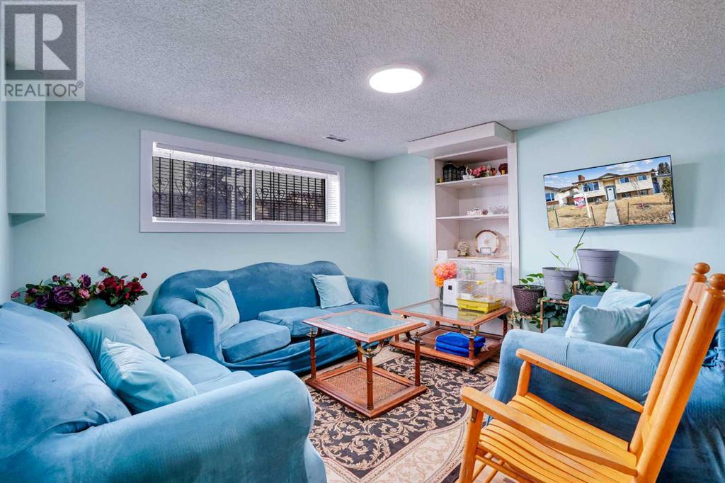 3812 49 Street Ne, Calgary, Alberta  T1Y 4S5 - Photo 29 - A2191363