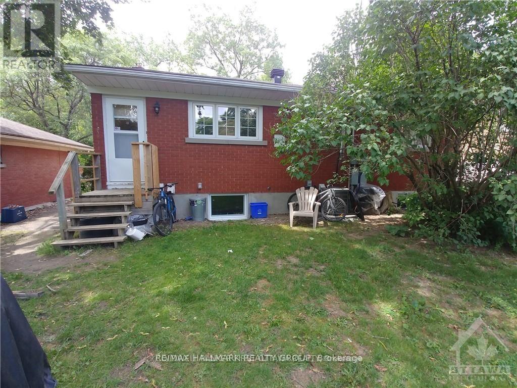 B - 933 Alpine Avenue, Ottawa, Ontario  K2B 5R9 - Photo 15 - X12020602