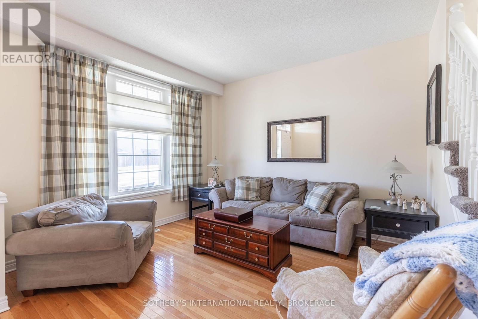 7 Honey Locust Circle, Thorold, Ontario  L2V 5E3 - Photo 5 - X12020651