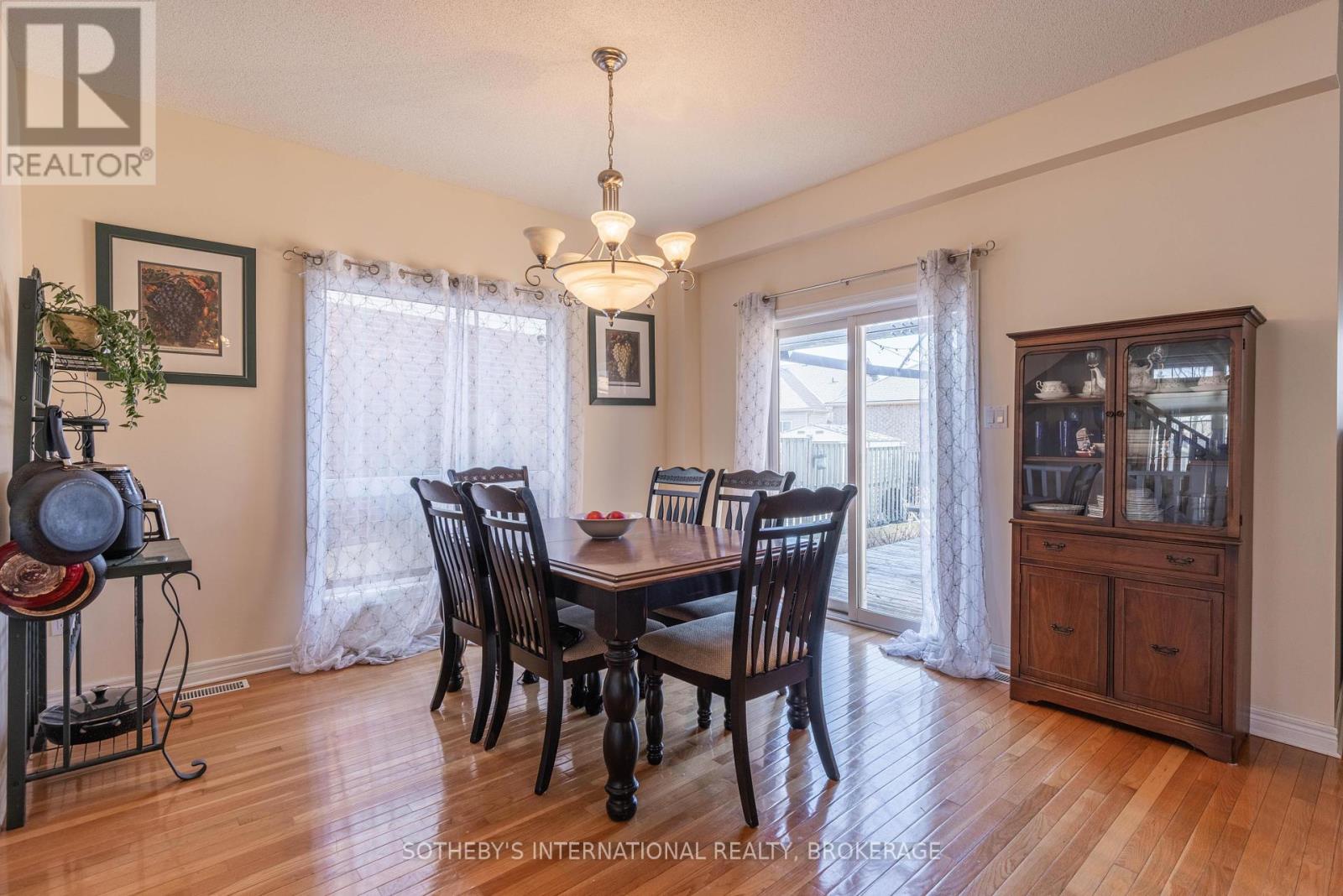 7 Honey Locust Circle, Thorold, Ontario  L2V 5E3 - Photo 7 - X12020651