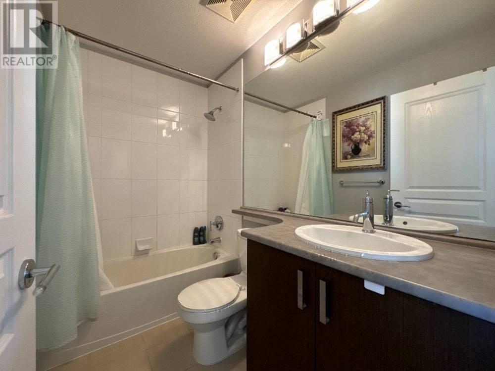 Listing Picture 11 of 35 : 52 9566 TOMICKI AVENUE, Richmond / 烈治文 - 魯藝地產 Yvonne Lu Group - MLS Medallion Club Member