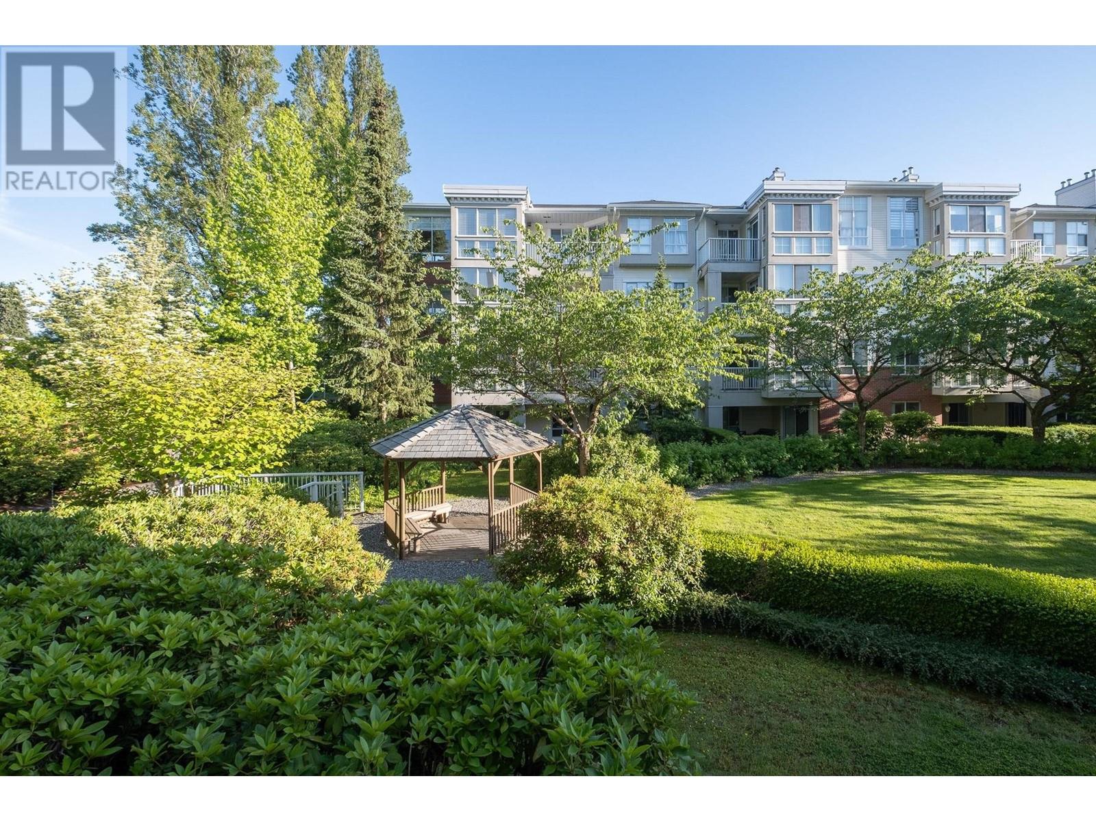 Listing Picture 27 of 36 : 205 360 E 36TH AVENUE, Vancouver / 溫哥華 - 魯藝地產 Yvonne Lu Group - MLS Medallion Club Member