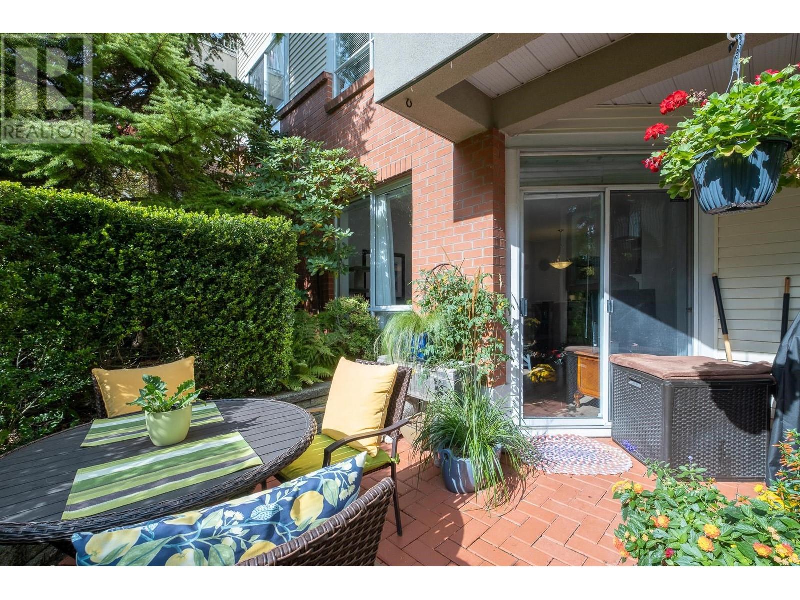 Listing Picture 24 of 36 : 205 360 E 36TH AVENUE, Vancouver / 溫哥華 - 魯藝地產 Yvonne Lu Group - MLS Medallion Club Member