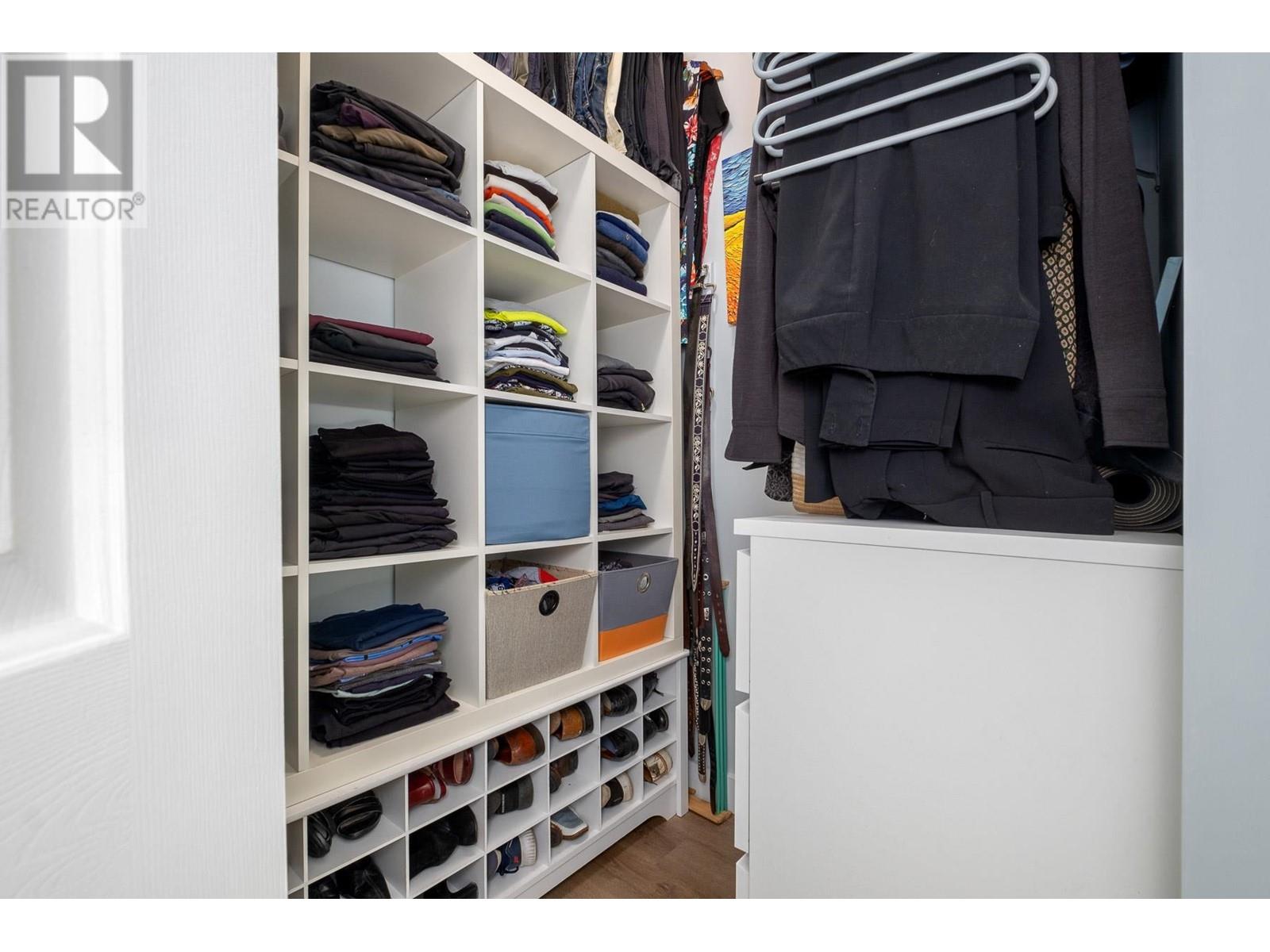 Listing Picture 17 of 36 : 205 360 E 36TH AVENUE, Vancouver / 溫哥華 - 魯藝地產 Yvonne Lu Group - MLS Medallion Club Member