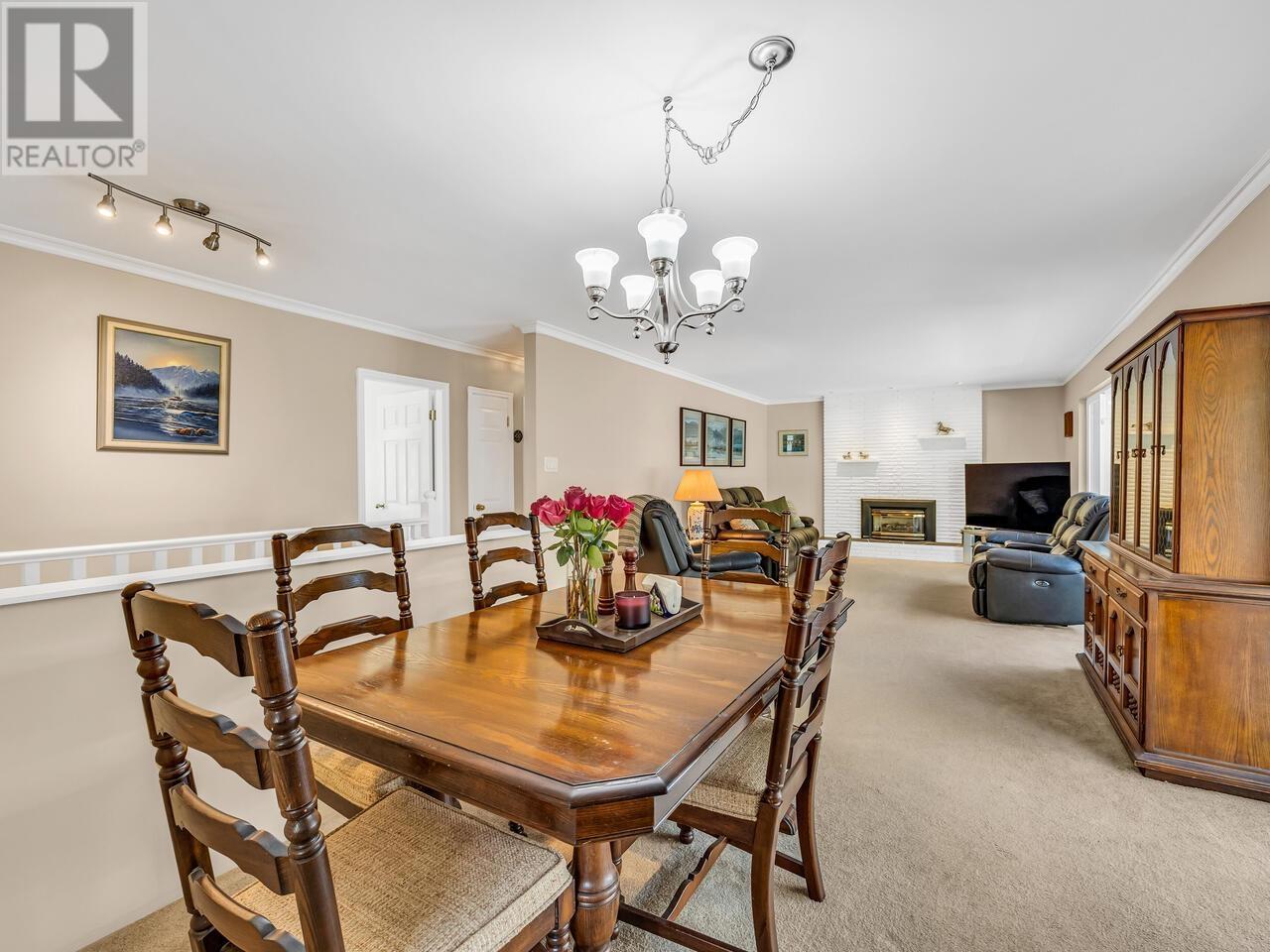 2251 Berkley Avenue, North Vancouver, British Columbia  V7H 1Z6 - Photo 7 - R2978089