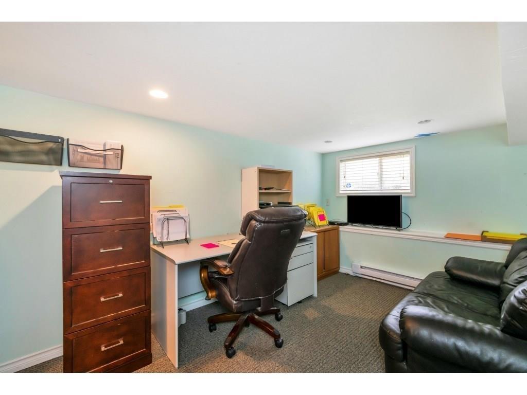 18791 60 Avenue, Surrey, British Columbia  V3S 8K8 - Photo 8 - R2976979
