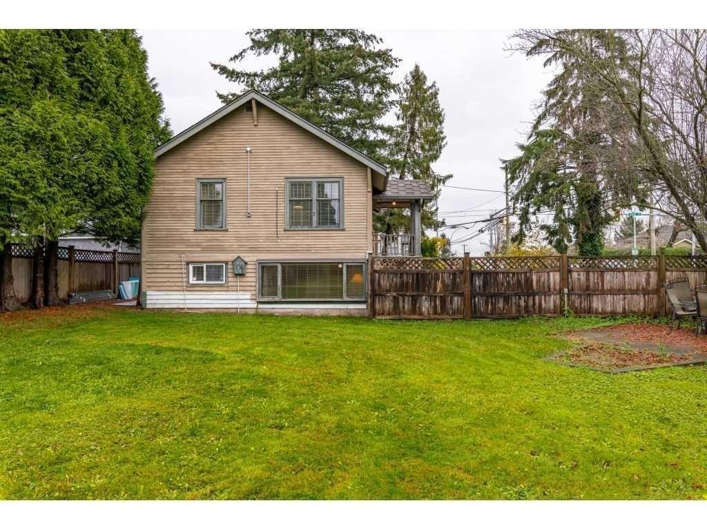 18791 60 Avenue, Surrey, British Columbia  V3S 8K8 - Photo 3 - R2976979